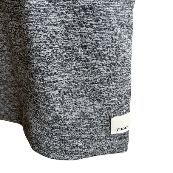 Vuori Tank Size L Gray Grey Bra Crop Top Athleisure Gym Pilates Yoga Comfy Fall - Picture 3 of 16